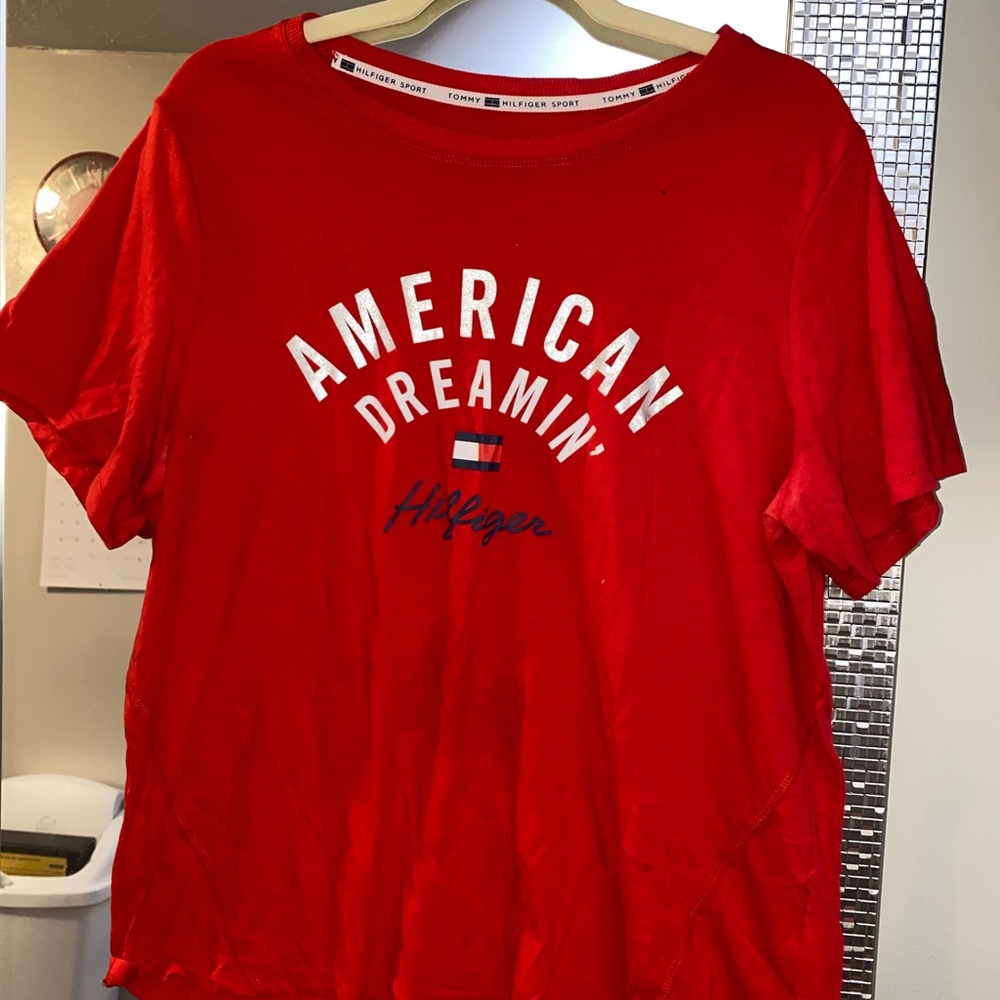 Tommy Hilfiger t shirt